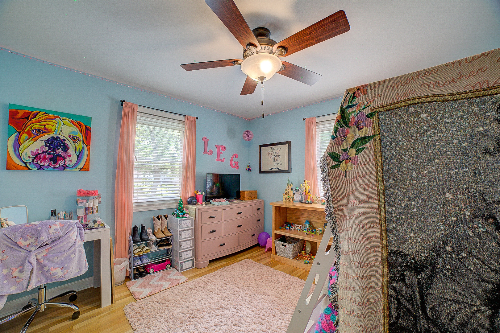 830 E Elm Street Property Photo 18