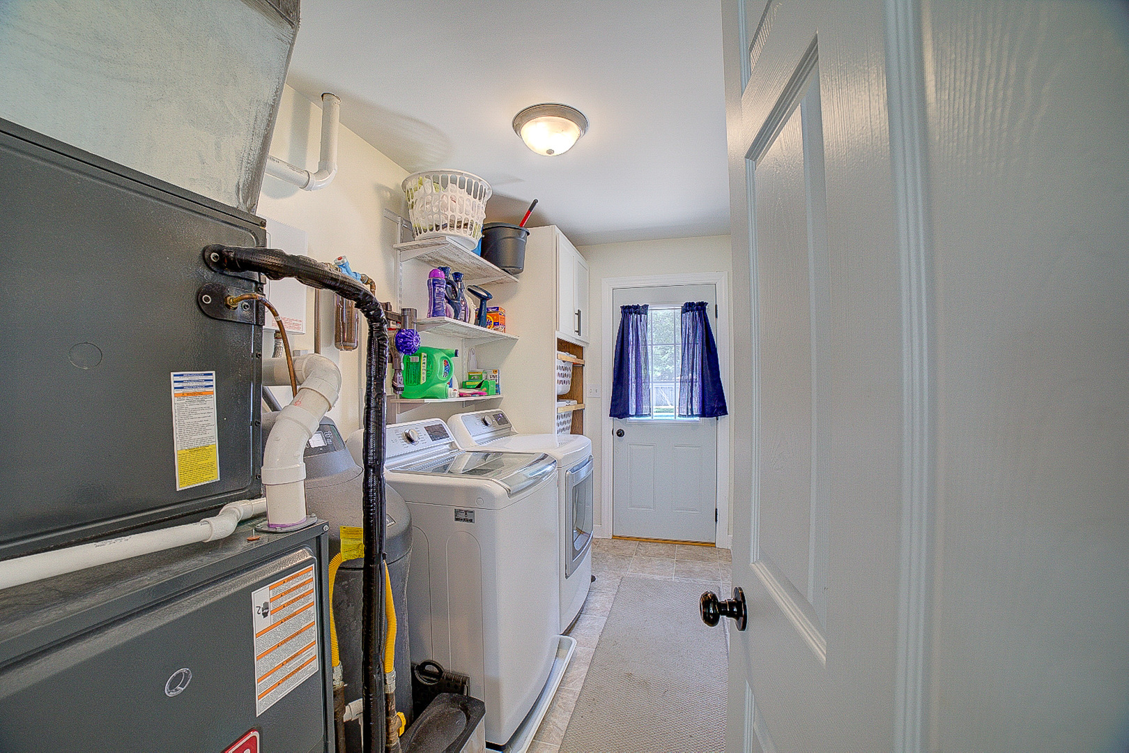 830 E Elm Street Property Photo 29