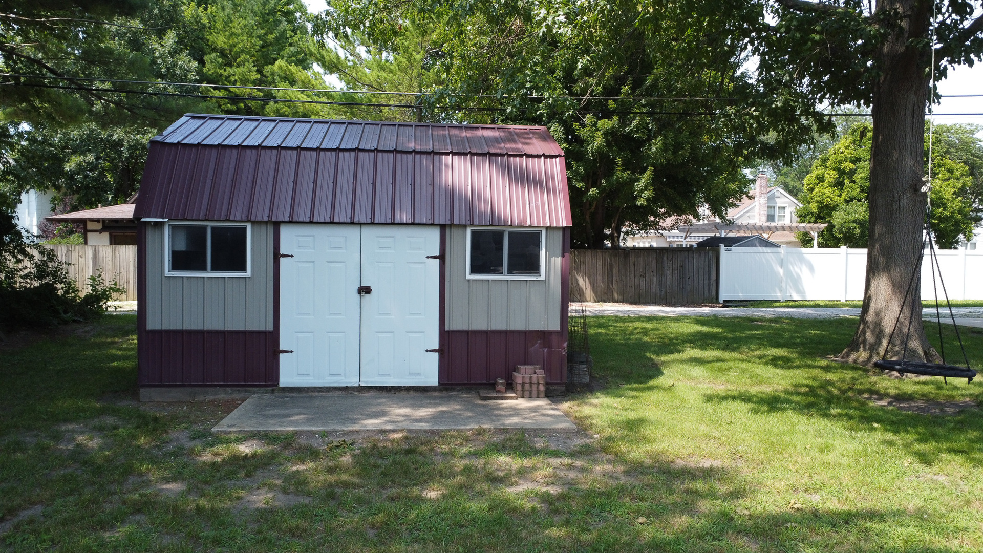 830 E Elm Street Property Photo 41