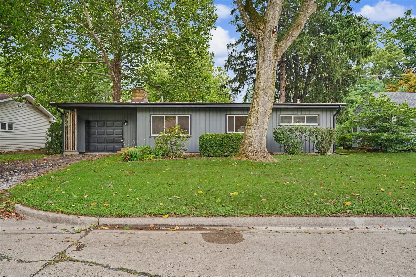 1612 Chevy Chase Drive Property Photo 1
