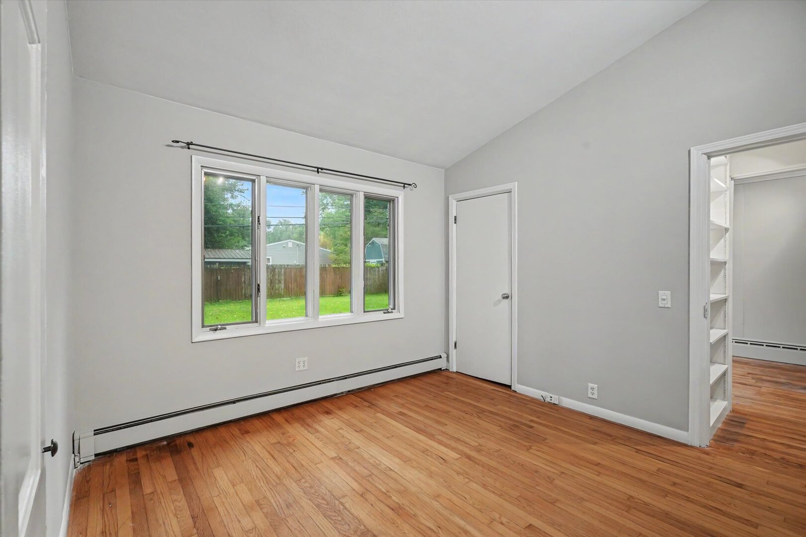 1612 Chevy Chase Drive Property Photo 19