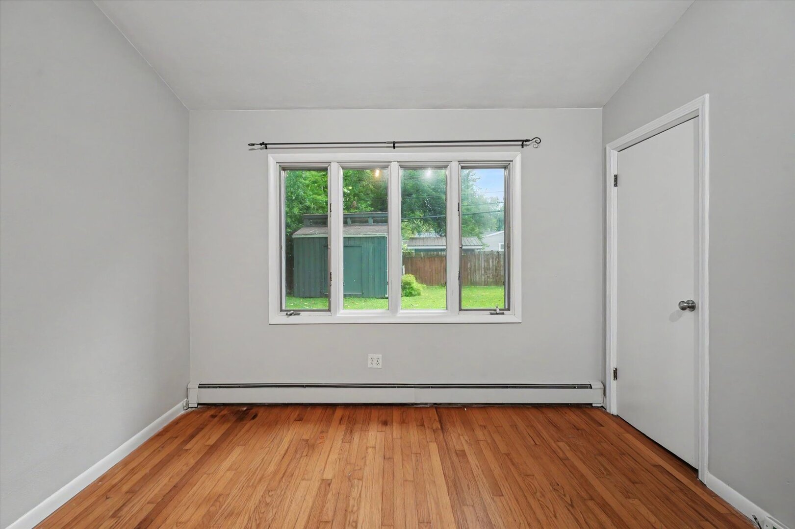 1612 Chevy Chase Drive Property Photo 21