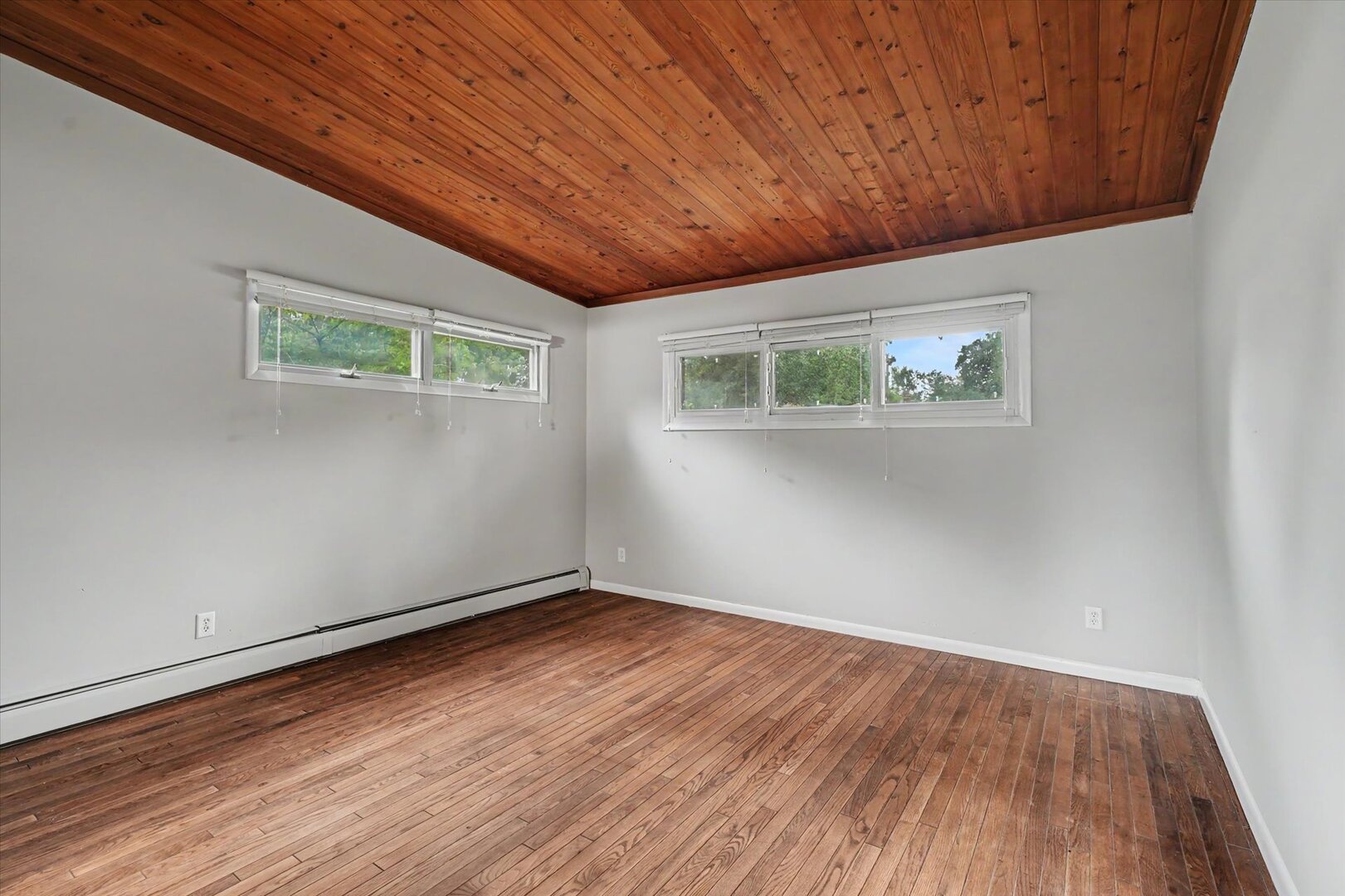 1612 Chevy Chase Drive Property Photo 30
