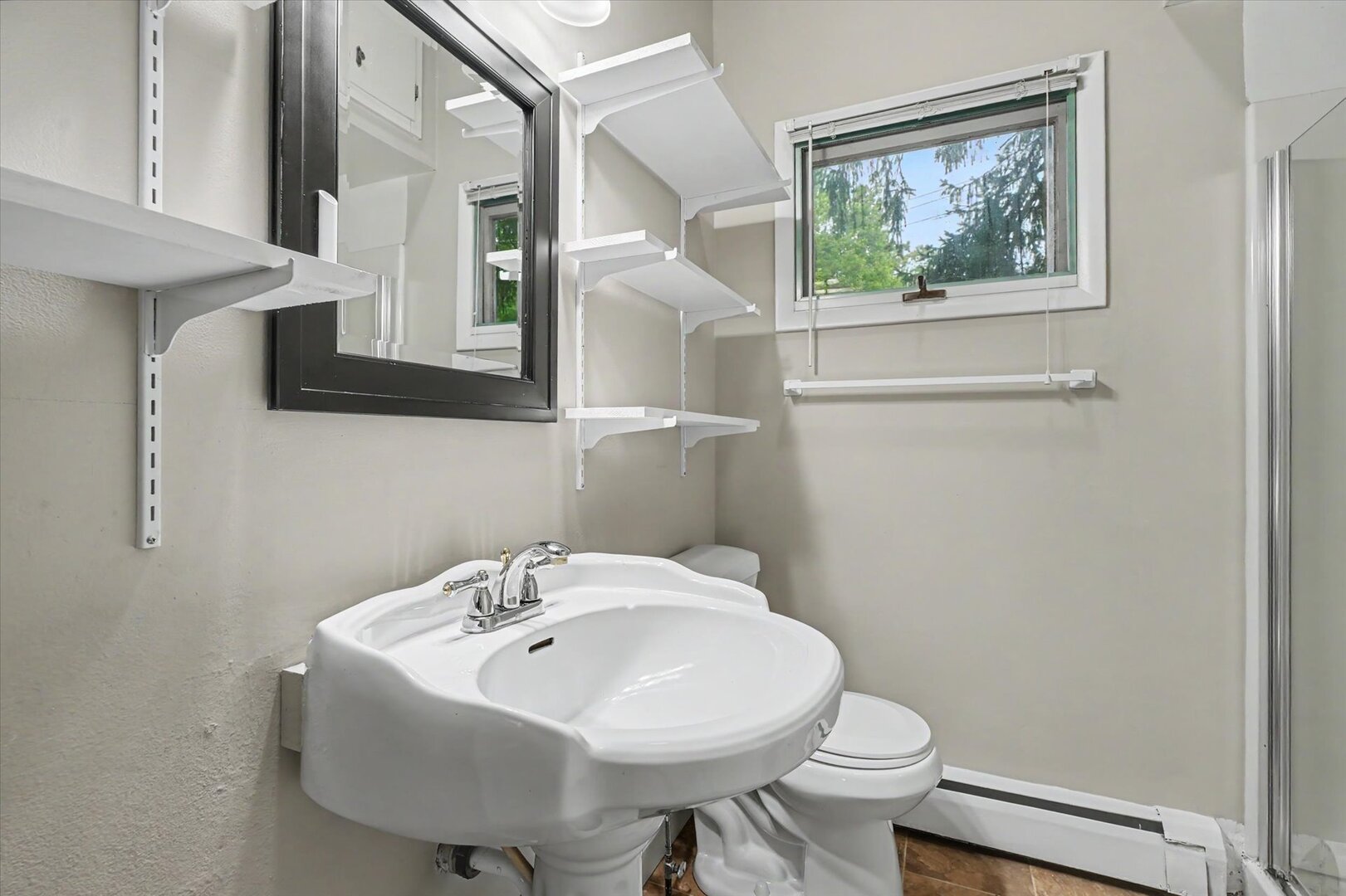 1612 Chevy Chase Drive Property Photo 32