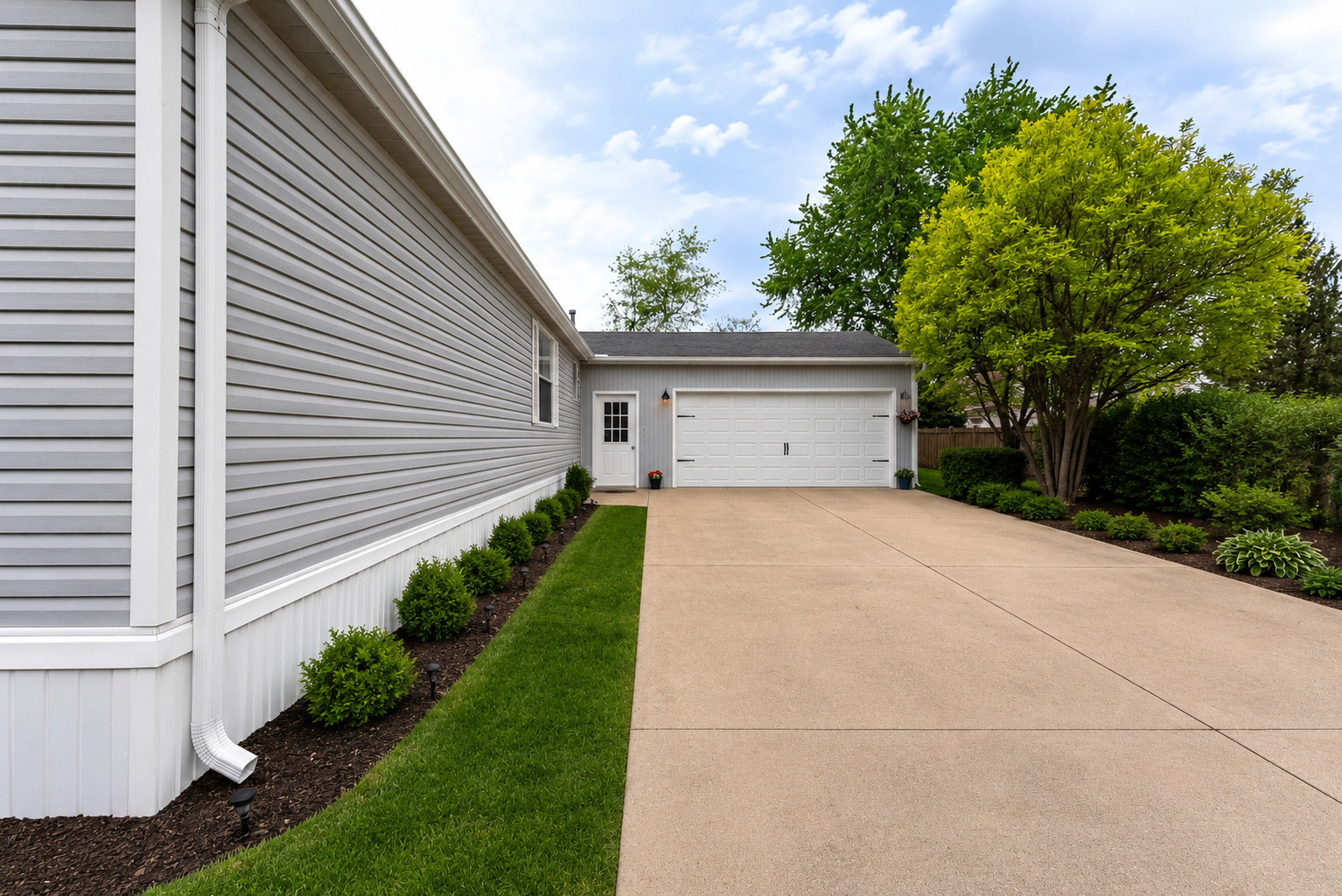 25 Cedar Lane Property Photo 1