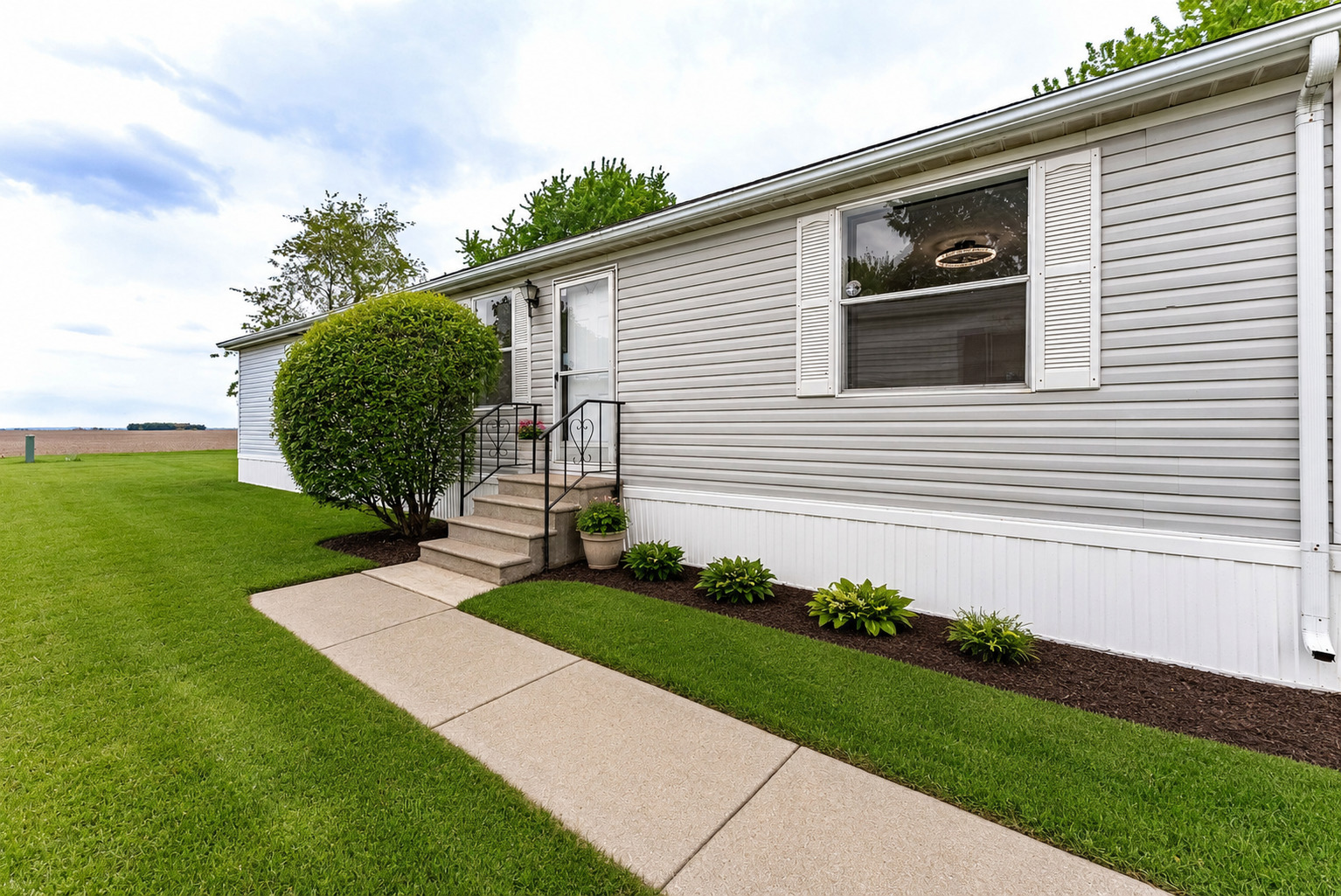 25 Cedar Lane Property Photo 2
