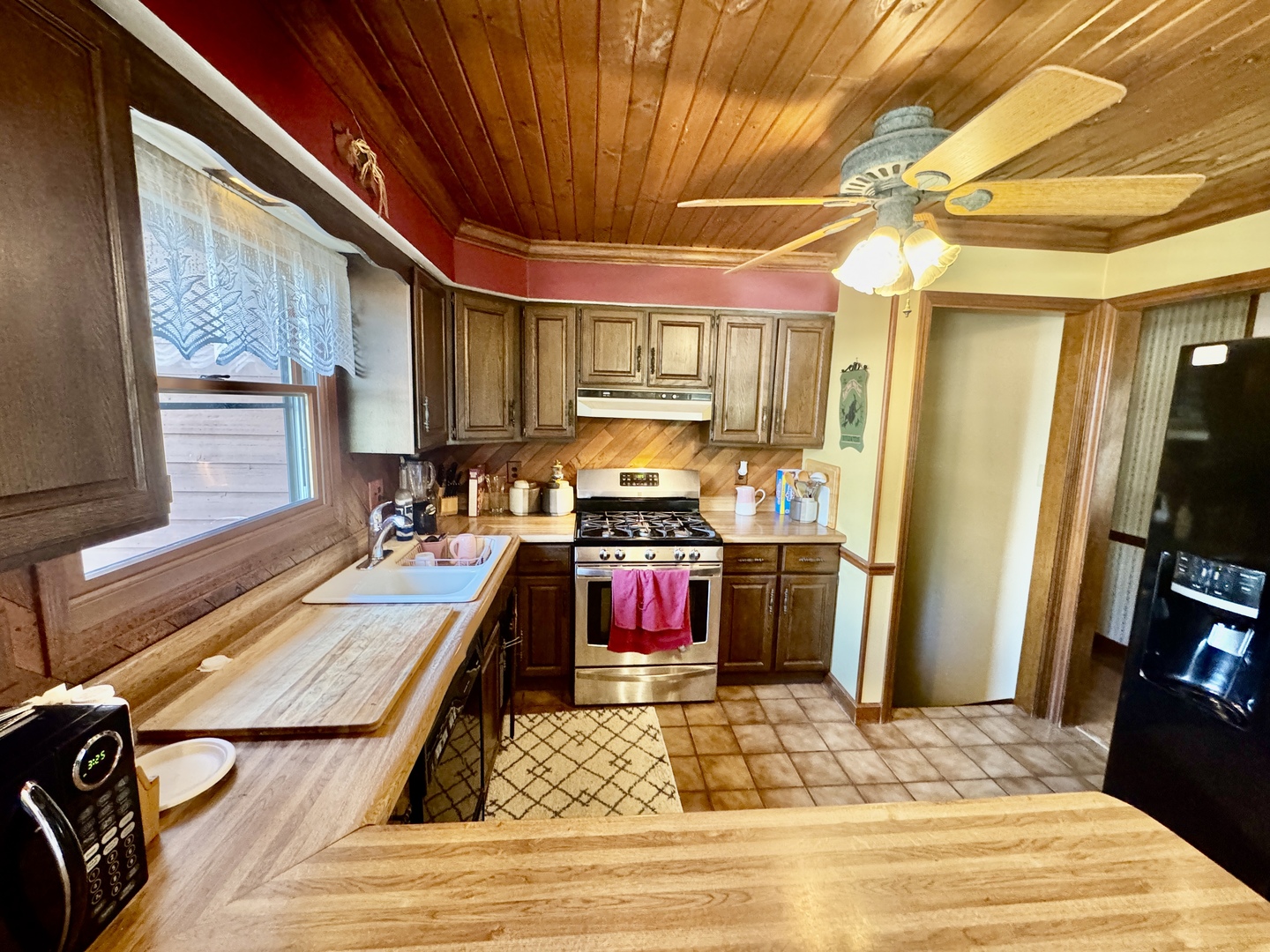 640 Fairway Lane Property Photo 13