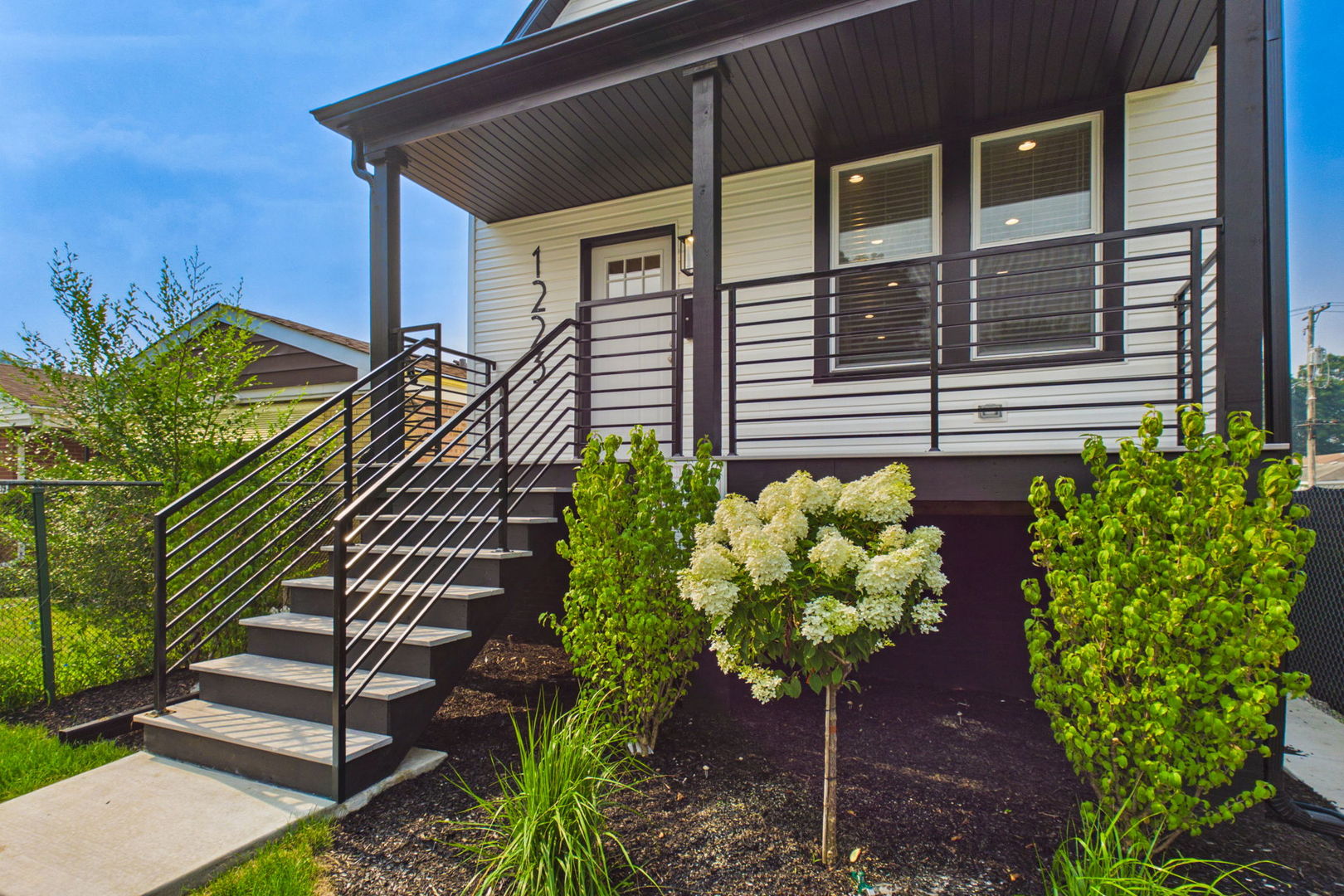 1223 W 112th Street Property Photo 4