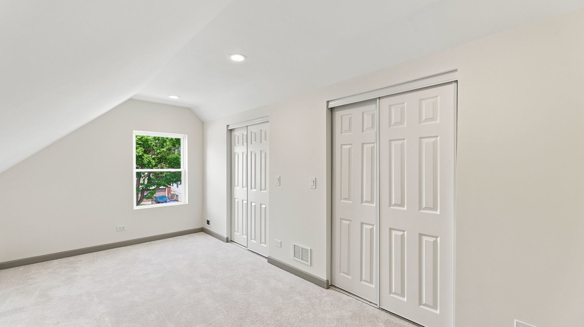 1223 W 112th Street Property Photo 19