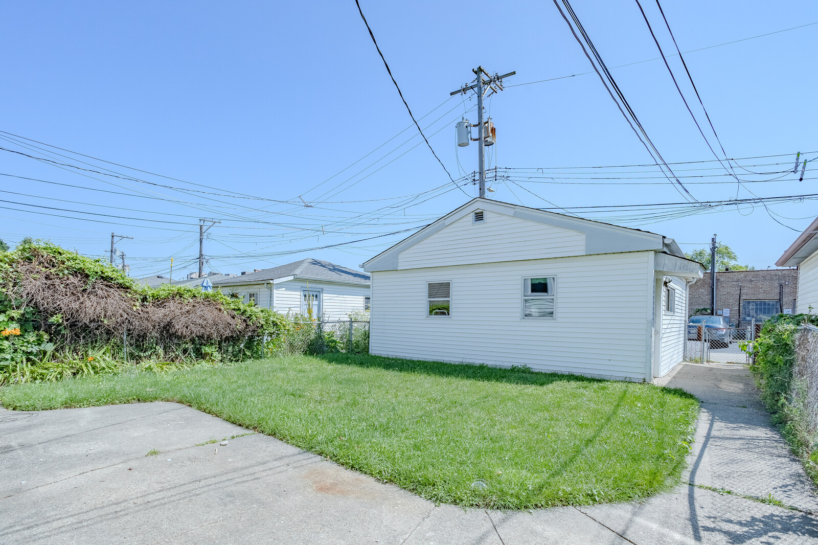 5515 N Monitor Avenue 1 Property Photo 18