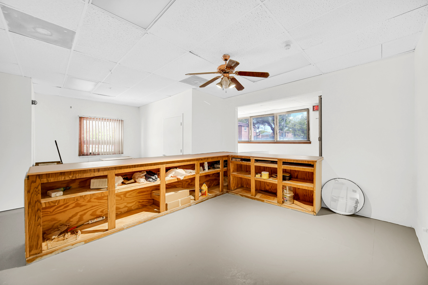 2201 W Roosevelt Road Property Photo 5