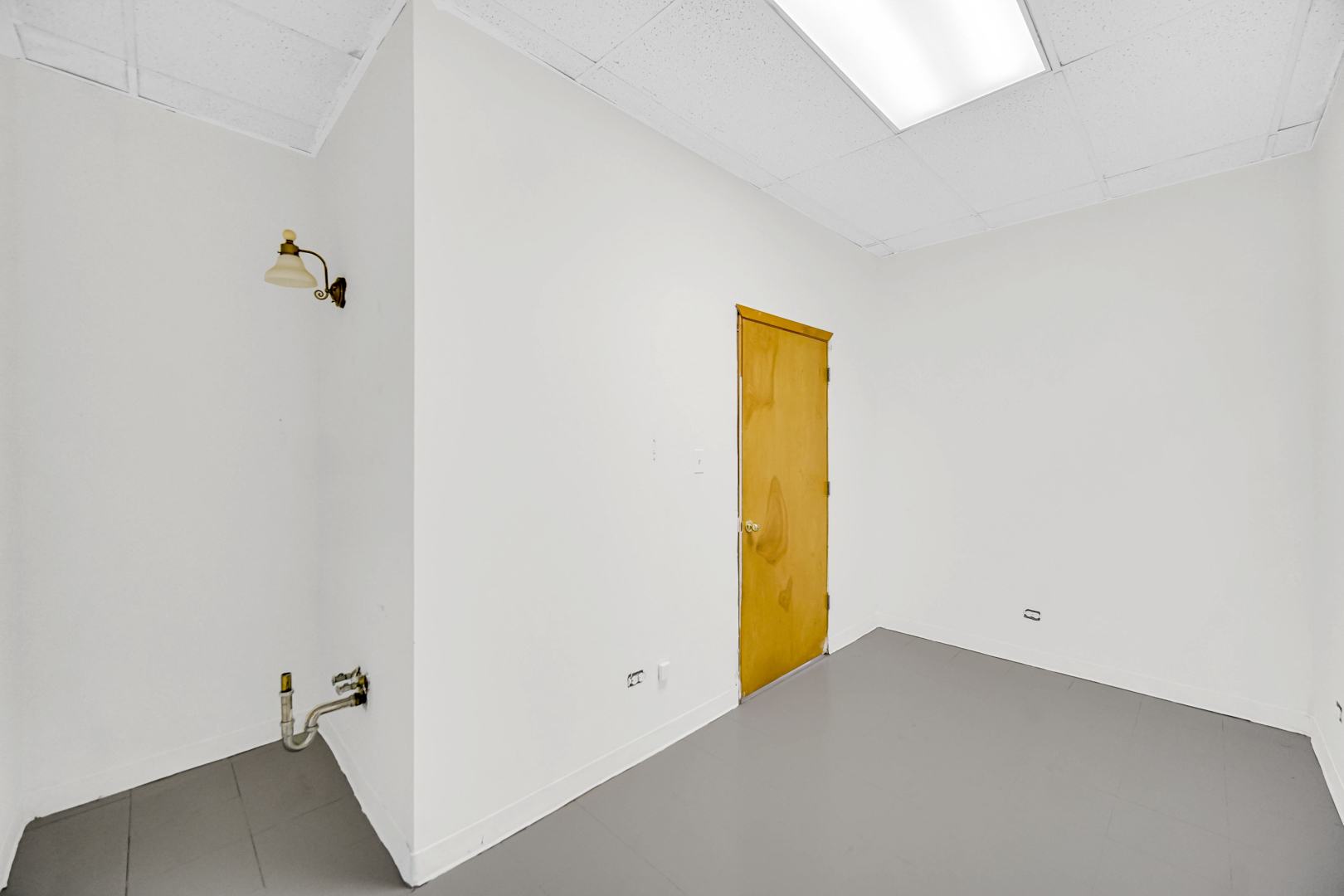2201 W Roosevelt Road Property Photo 12
