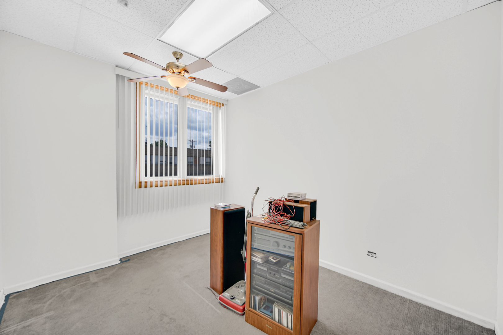 2201 W Roosevelt Road Property Photo 13