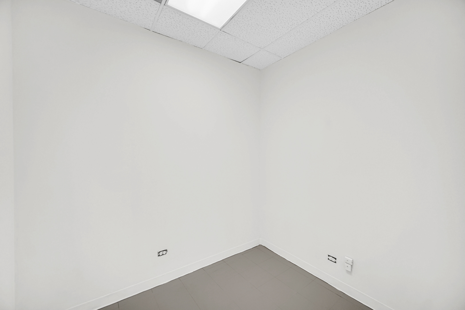 2201 W Roosevelt Road Property Photo 15