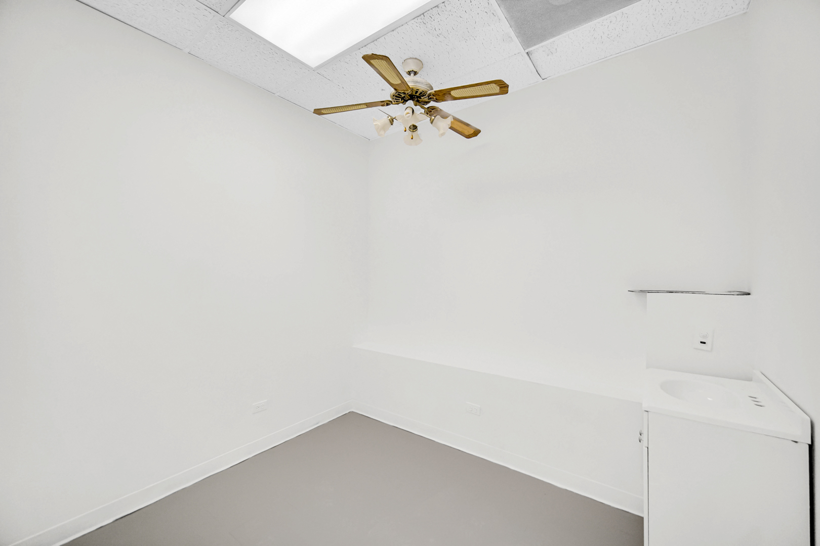 2201 W Roosevelt Road Property Photo 21
