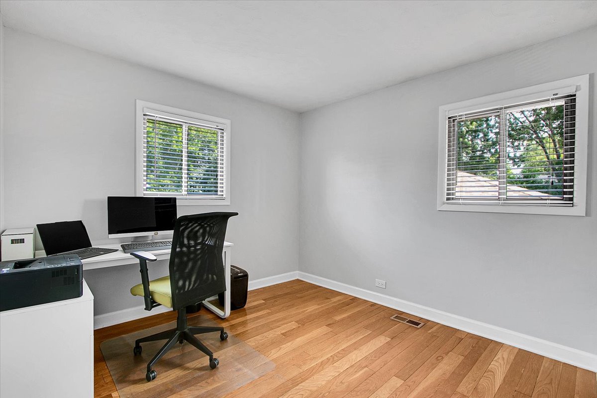 7635 Walnut Avenue Property Photo 15