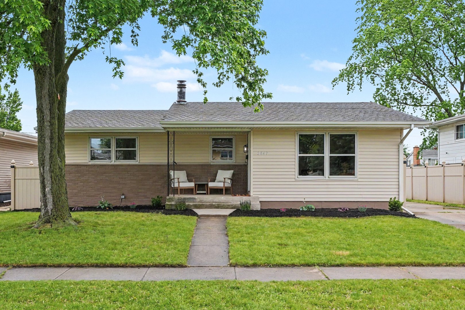 2847 194th Street Property Photo 1
