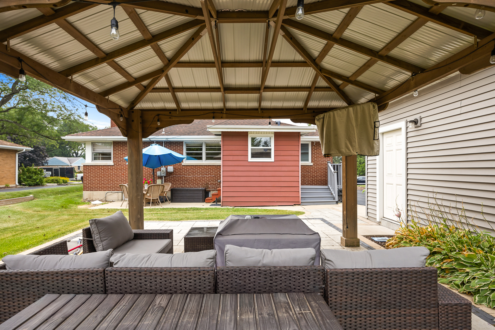 22 6th Street Property Photo 7