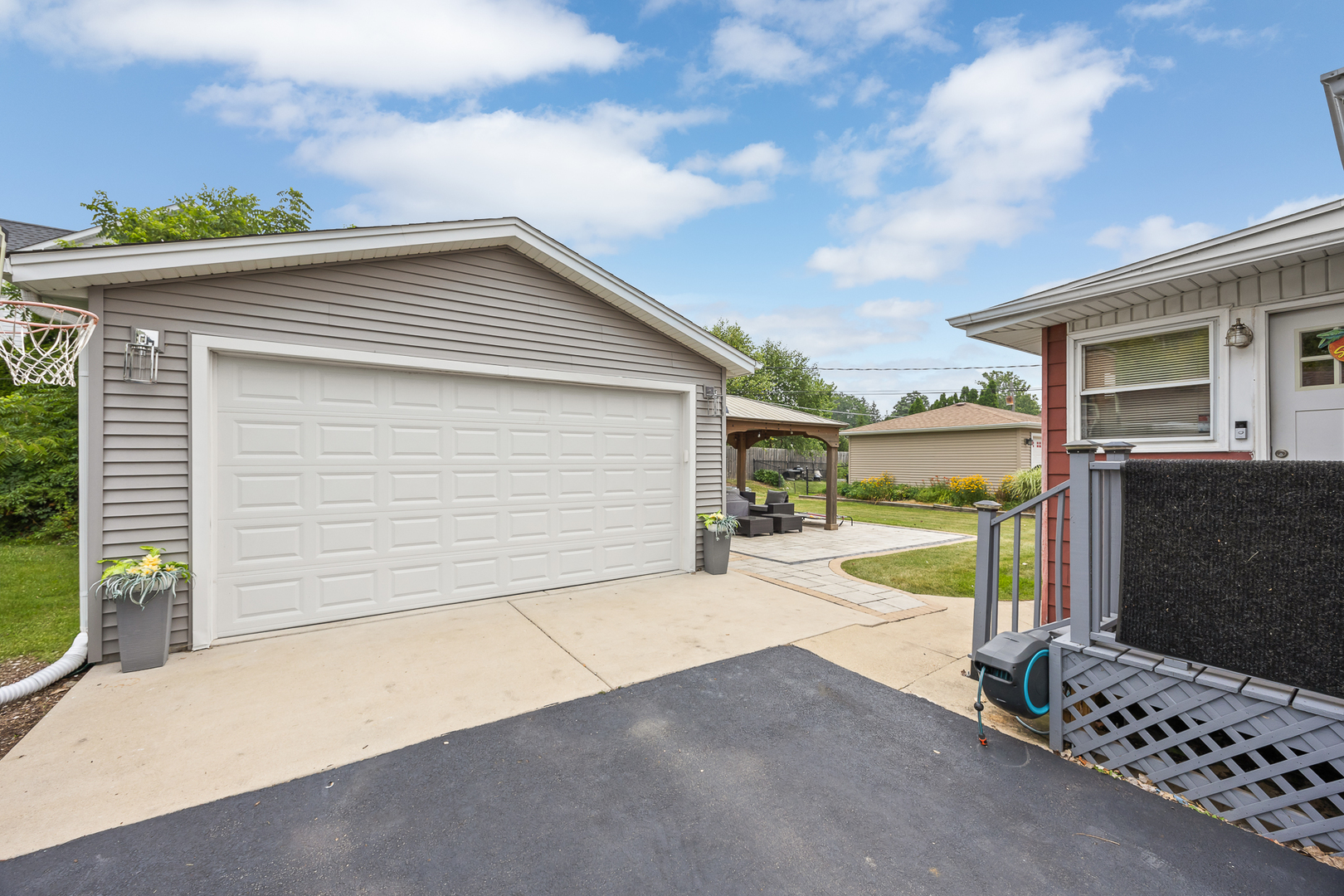 22 6th Street Property Photo 8
