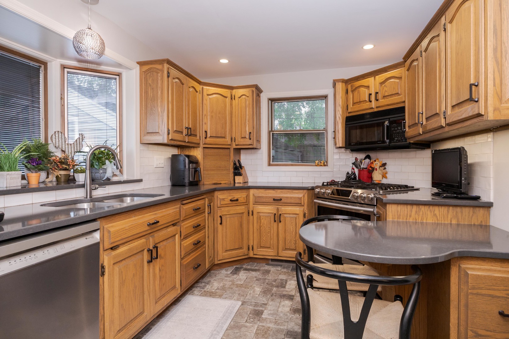 304 Perrin Avenue Property Photo 15