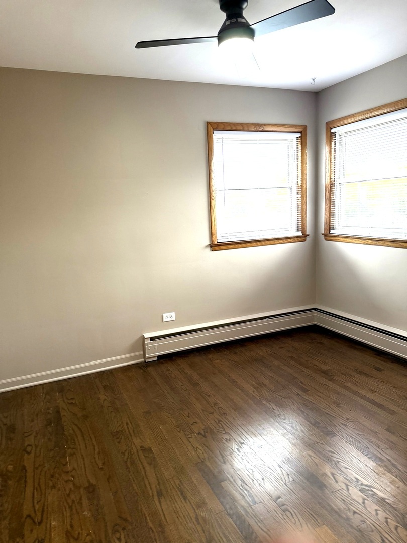 7538 Waukegan Road 2e Property Photo 8