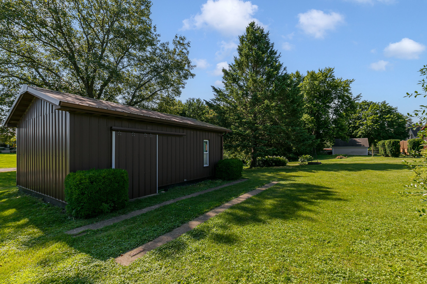 304 1st Avenue Property Photo 4