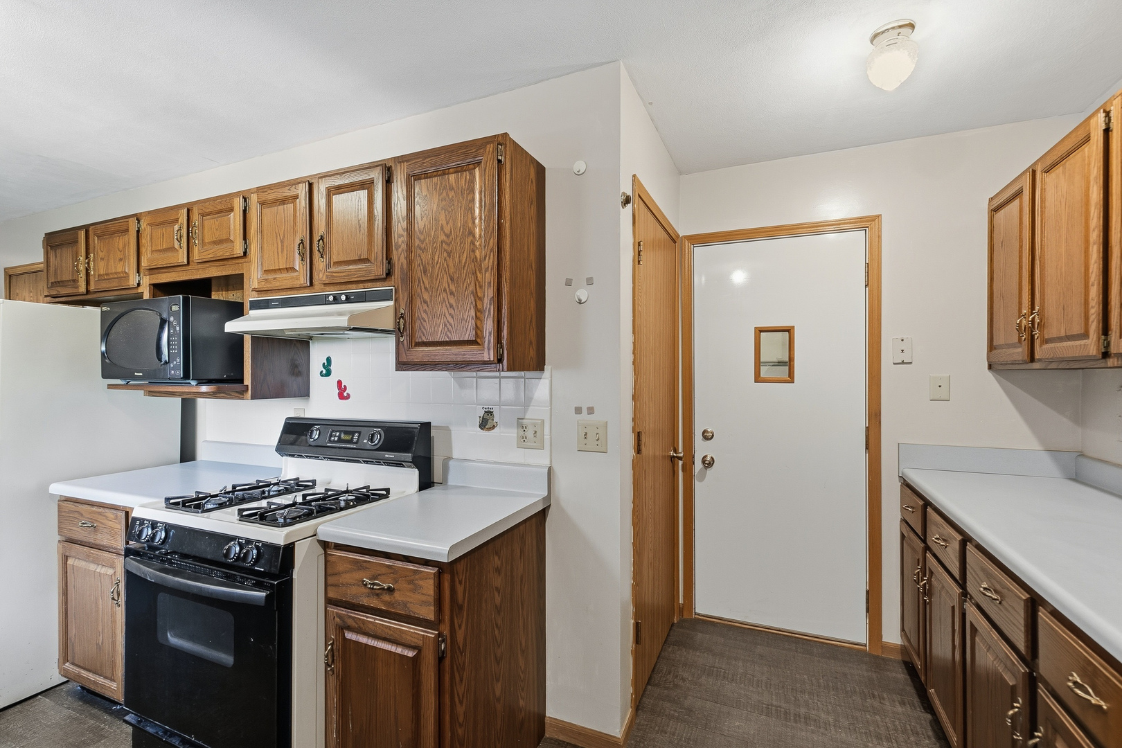 304 1st Avenue Property Photo 9