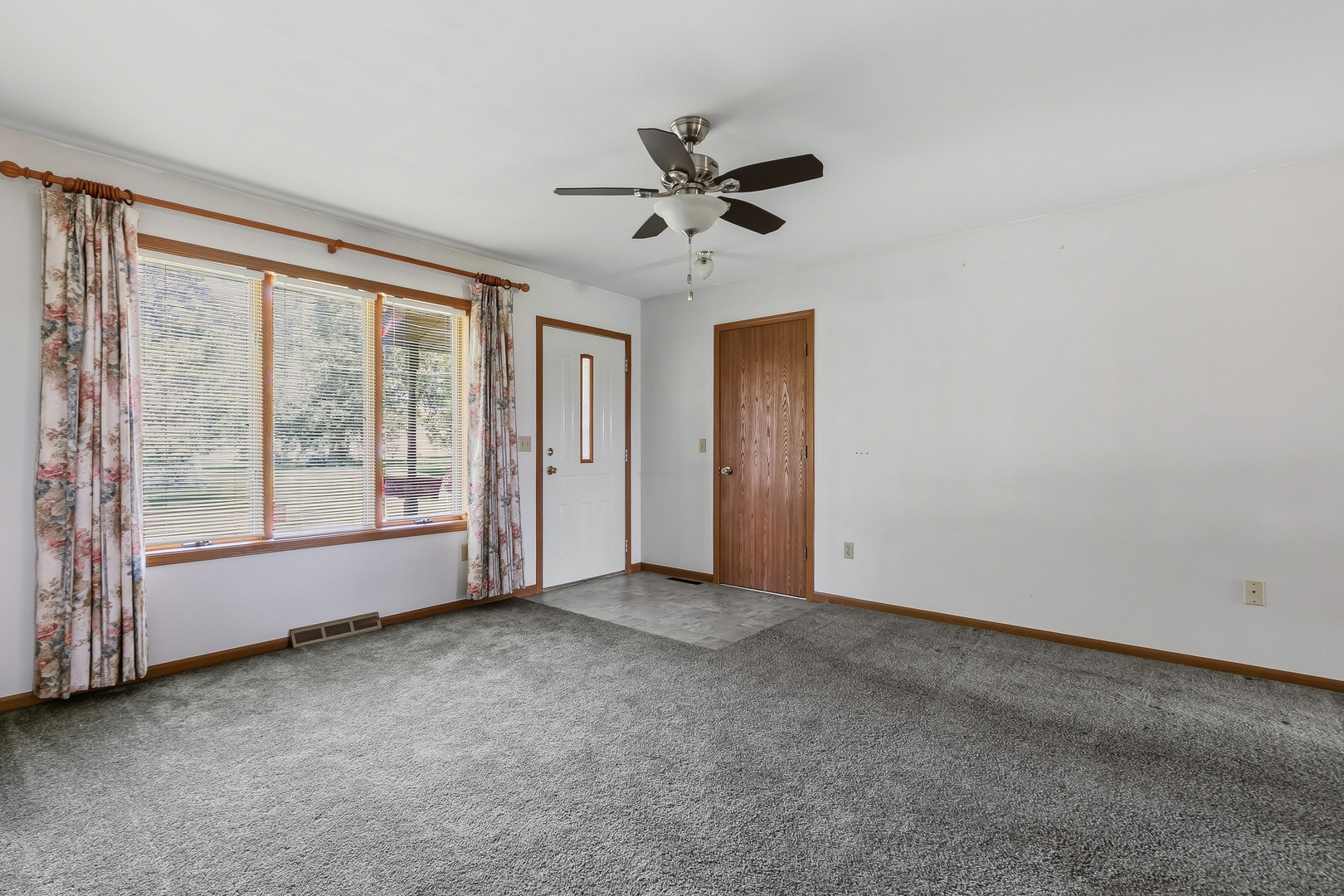 304 1st Avenue Property Photo 16