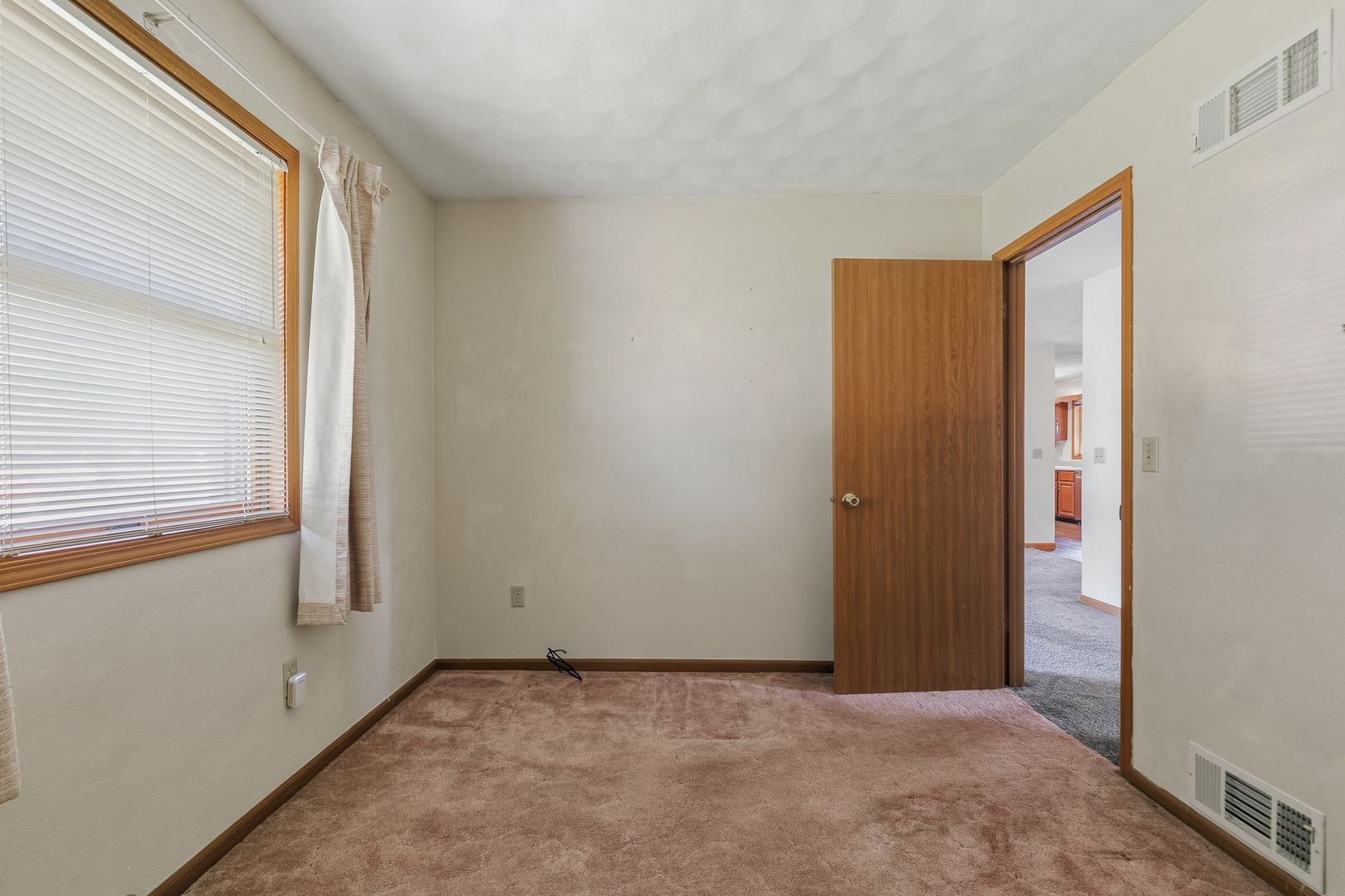 304 1st Avenue Property Photo 21