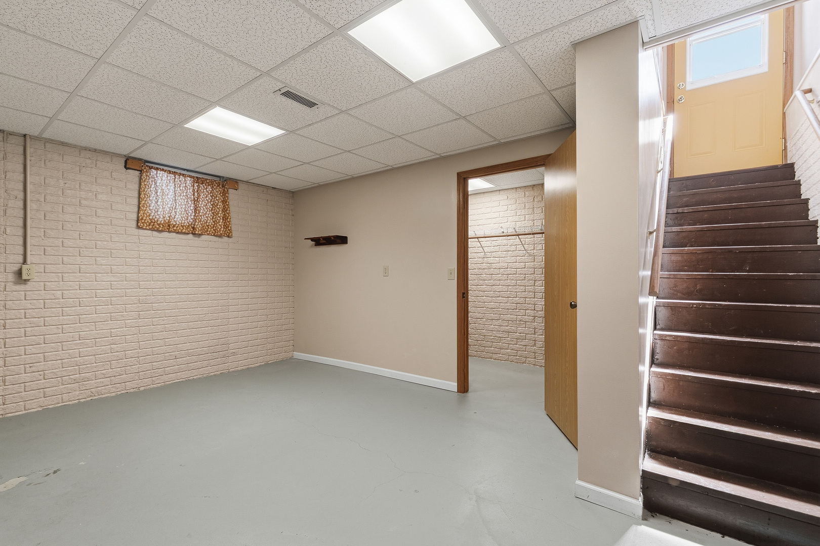 304 1st Avenue Property Photo 30