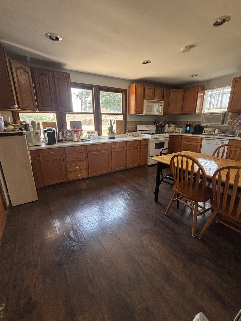 4825 W Jarlath Street Property Photo 5