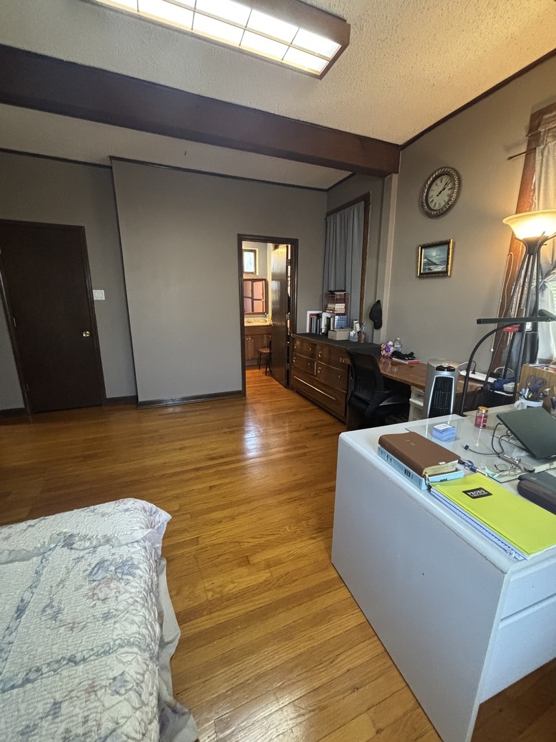 4825 W Jarlath Street Property Photo 11