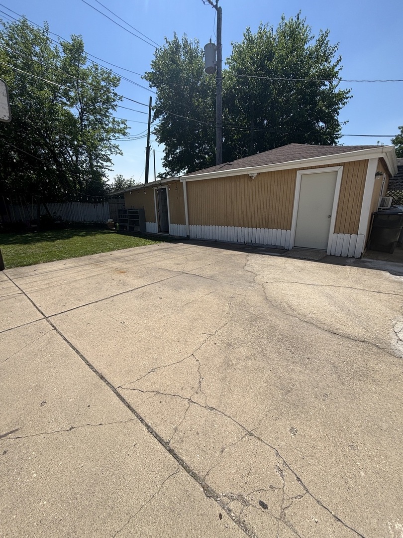 4825 W Jarlath Street Property Photo 31