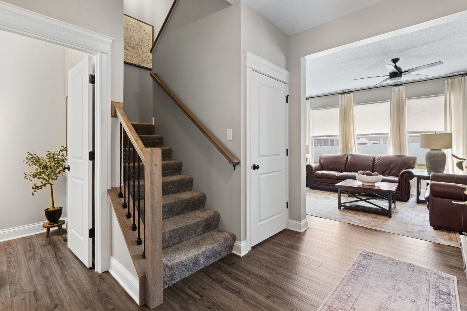 6836 Matthews Court Property Photo 4