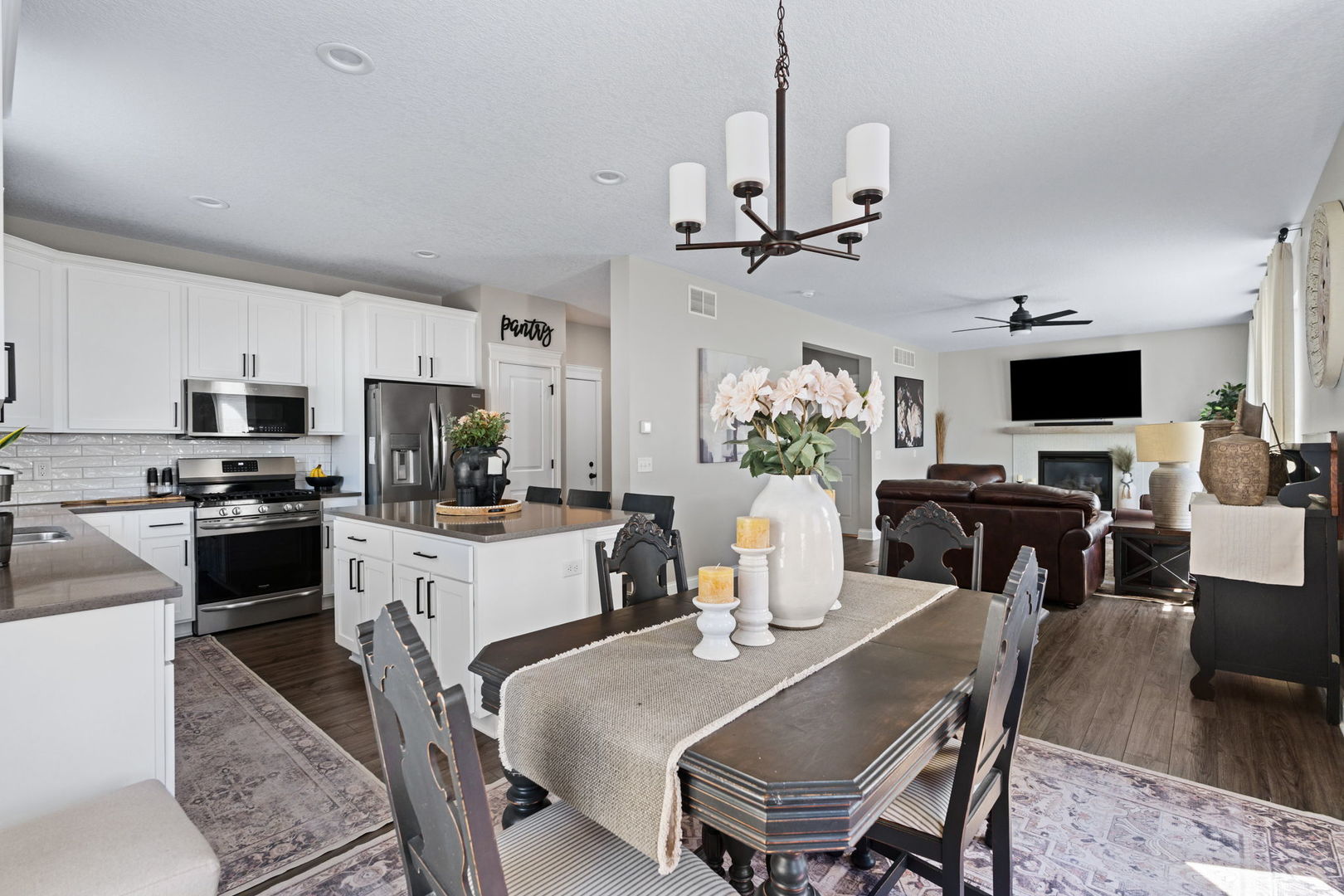 6836 Matthews Court Property Photo 19