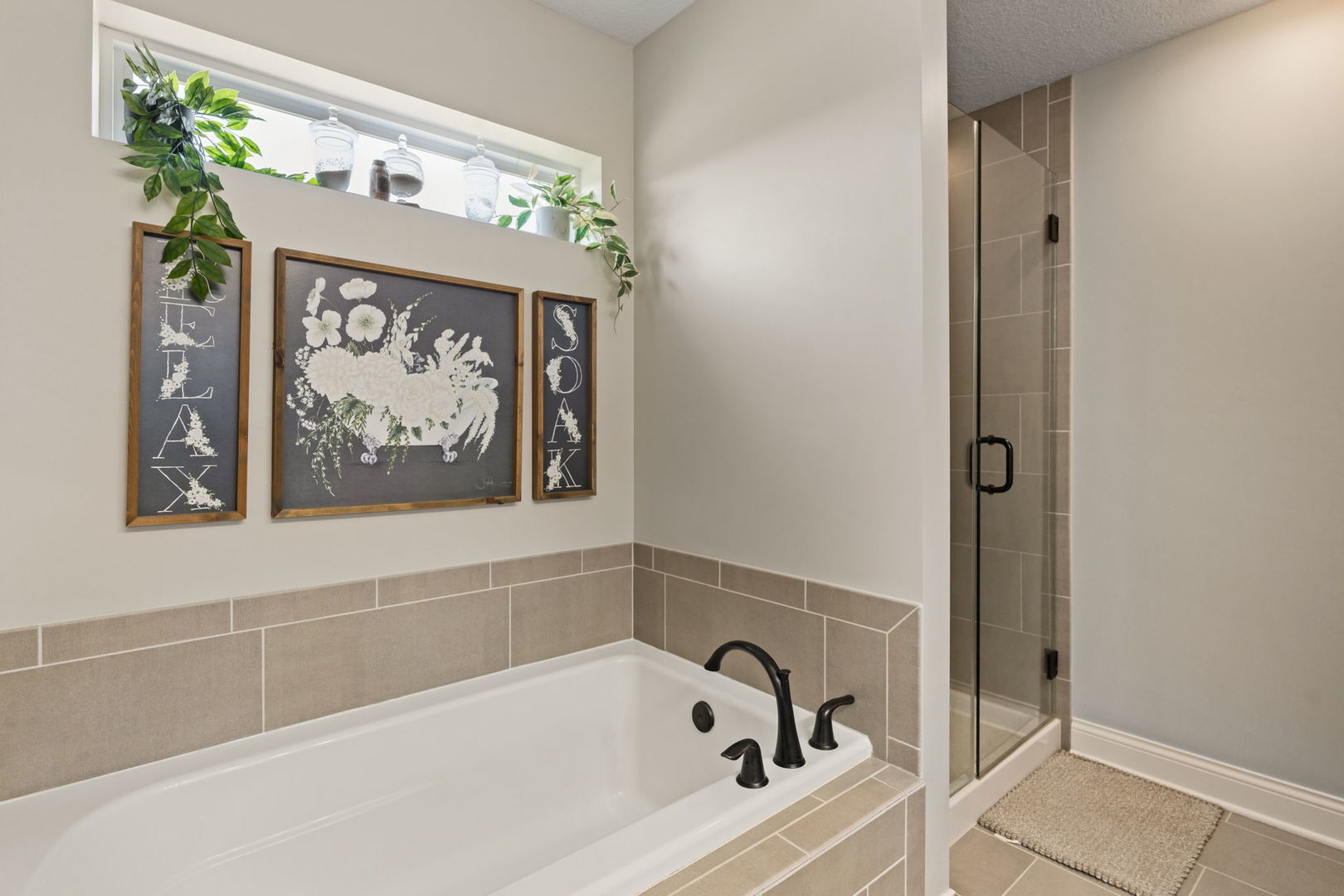 6836 Matthews Court Property Photo 24