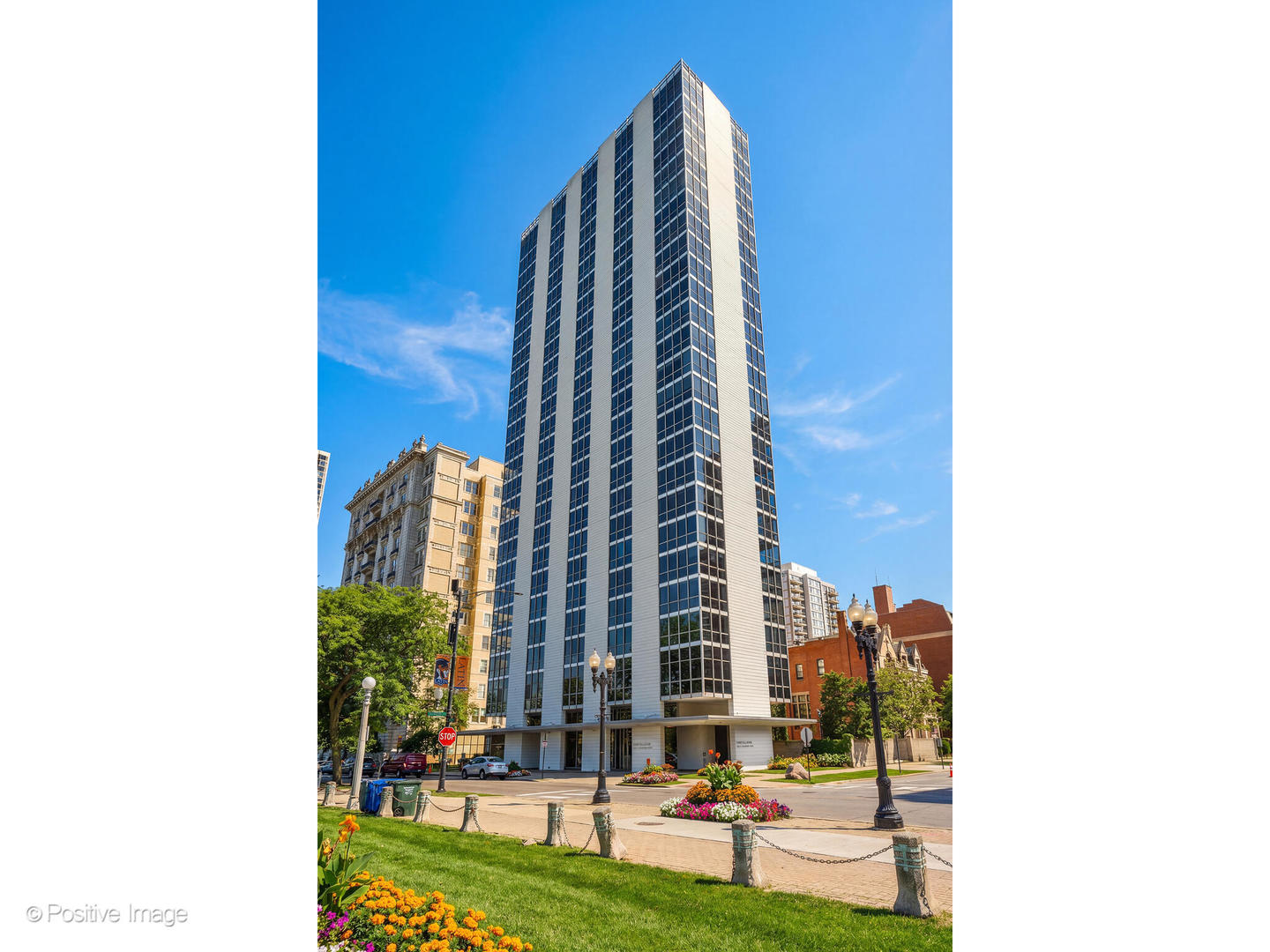 1555 N Dearborn Parkway 14AB