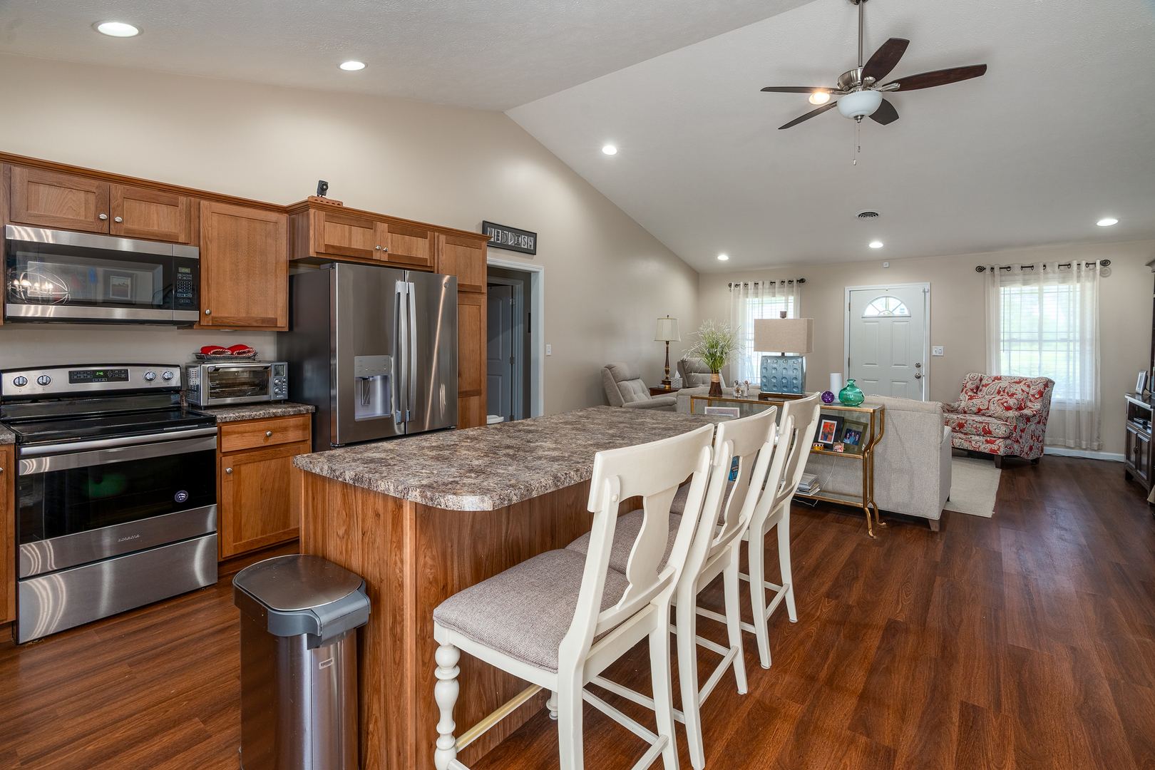 1404 Dew Drop Drive Property Photo 15