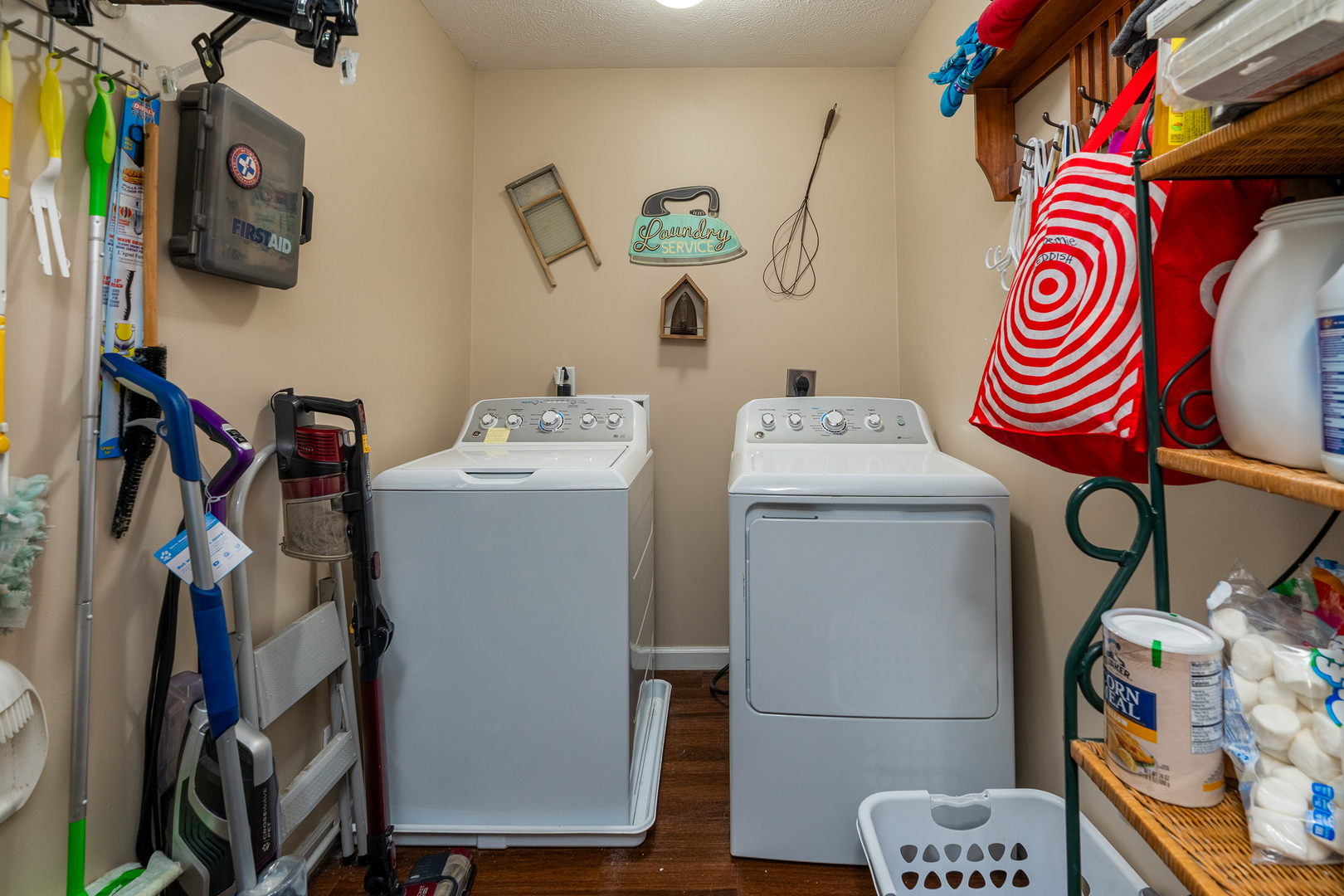 1404 Dew Drop Drive Property Photo 27