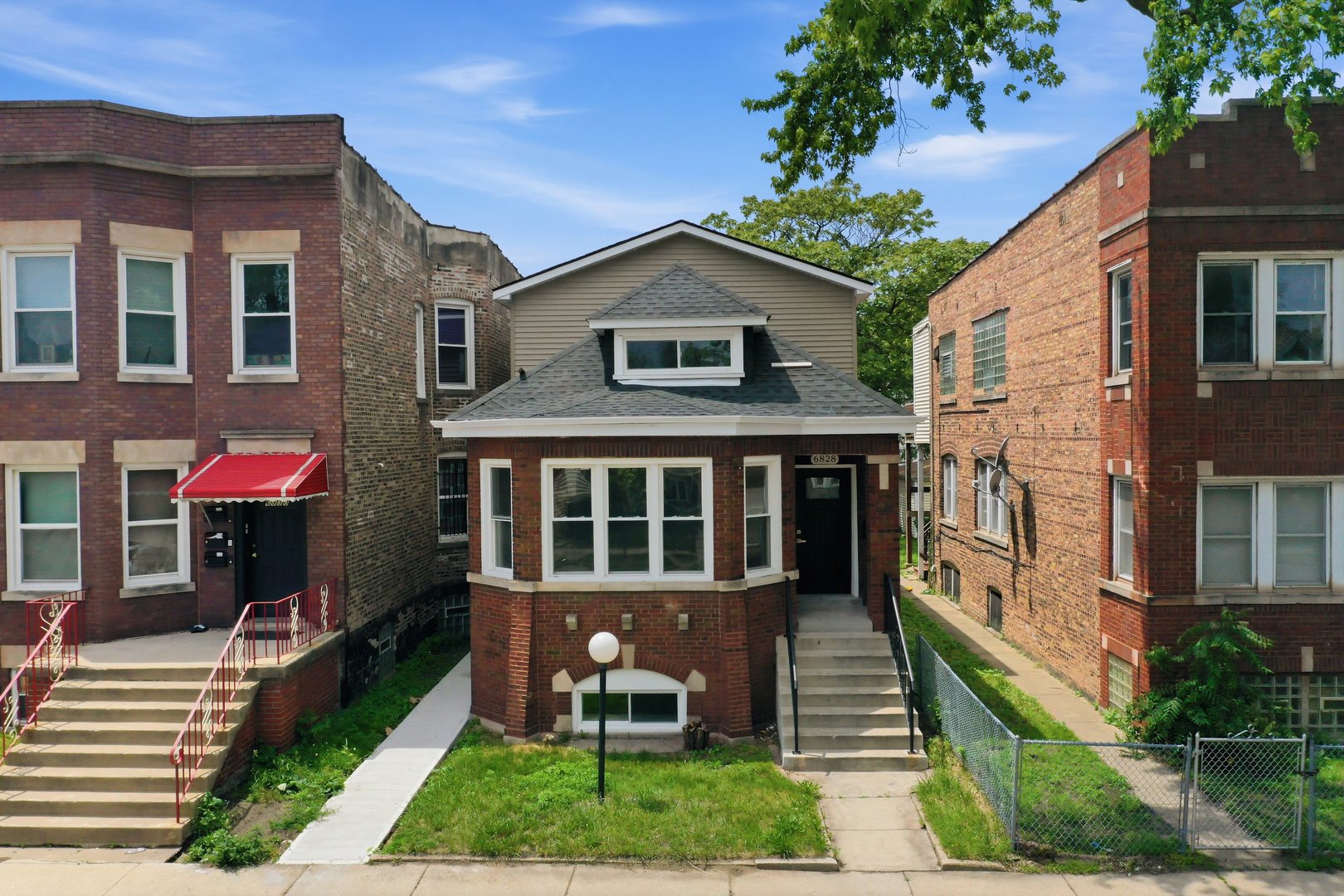 6828 S Champlain Avenue Property Photo 31