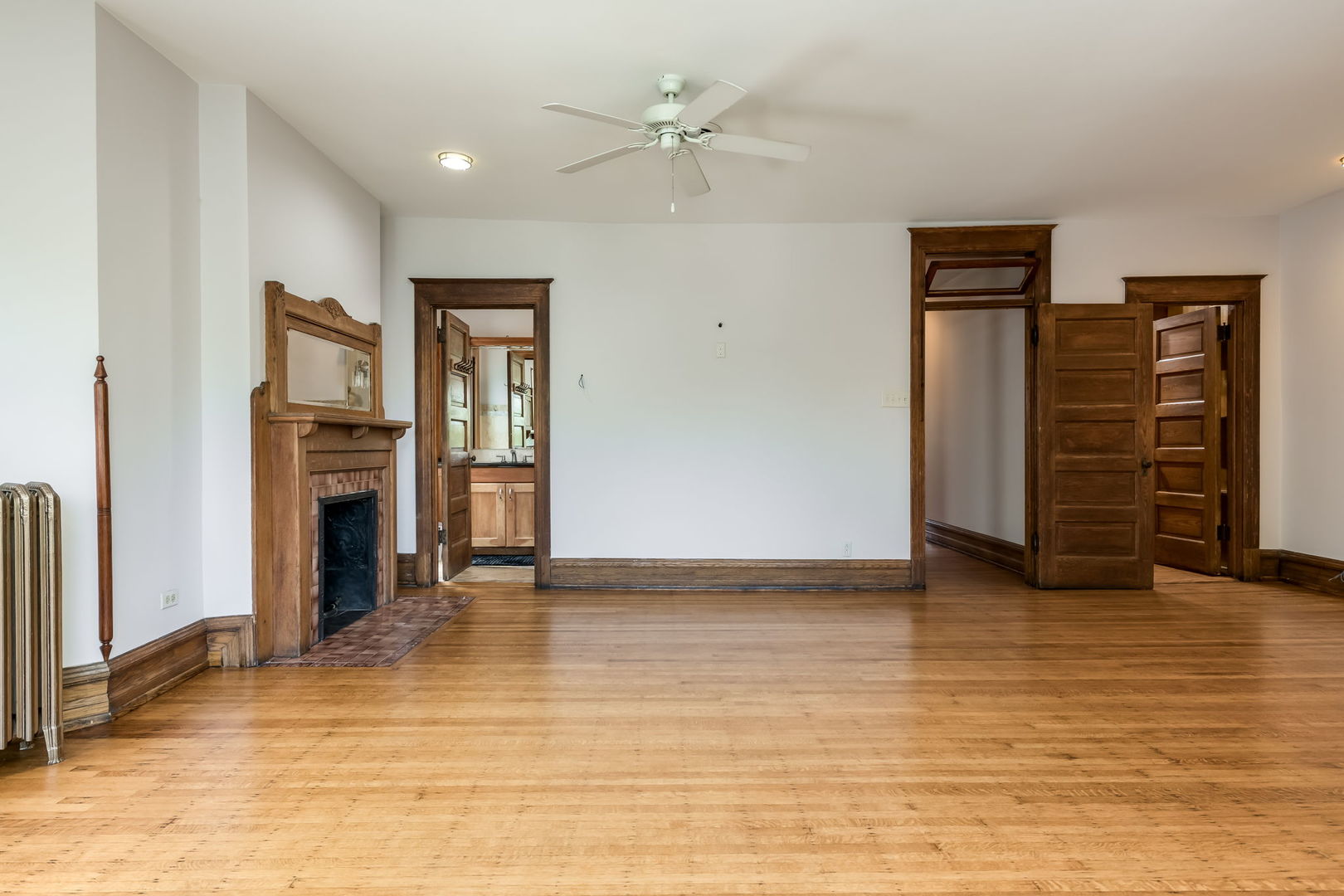 4942 S Ellis Avenue Property Photo 32