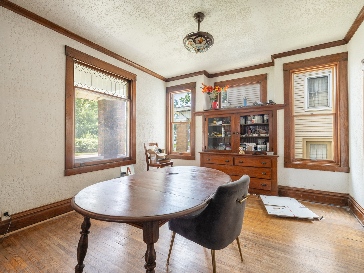 1019 W Mcclure Avenue Property Photo 2
