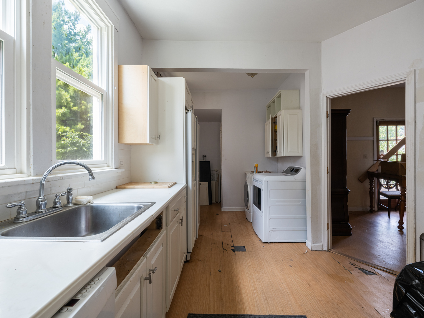 1019 W Mcclure Avenue Property Photo 10