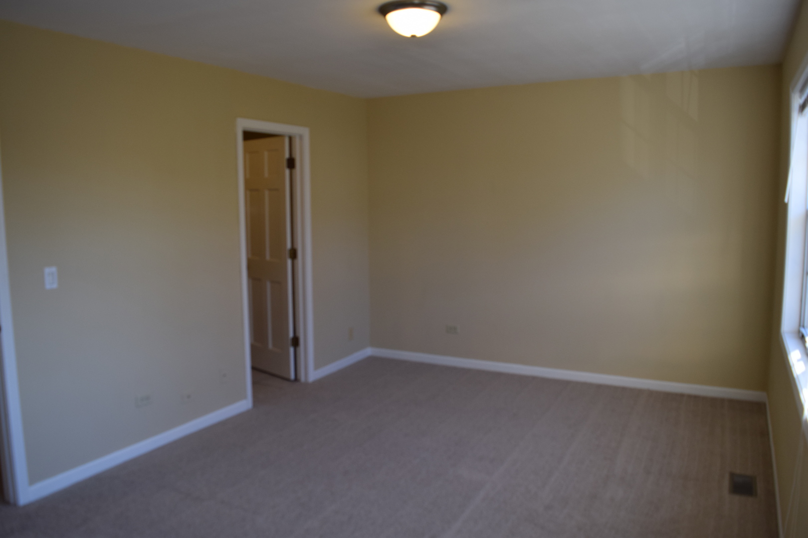 1256 Robin Drive Property Photo 7
