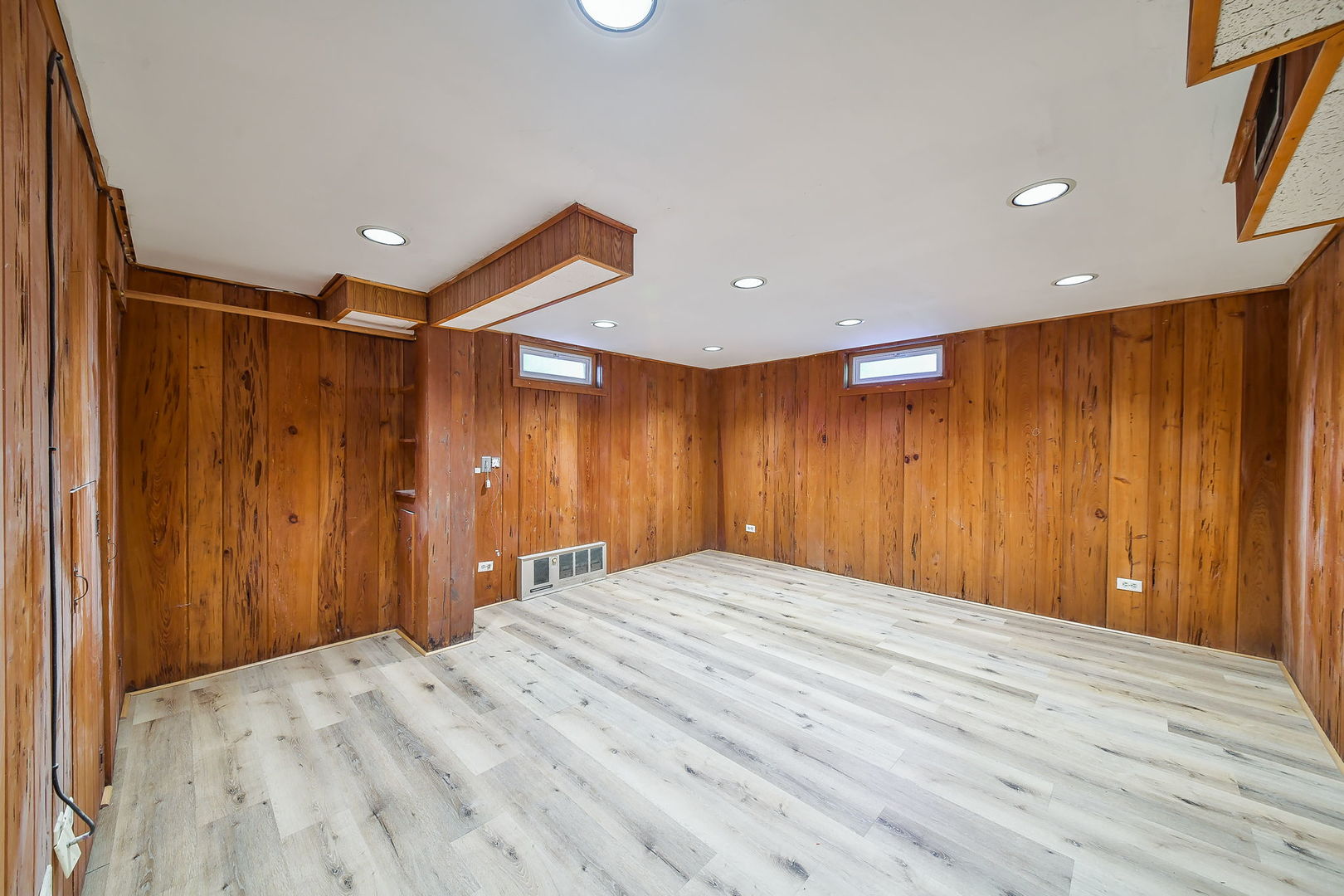 924 S Stone Avenue Property Photo 22