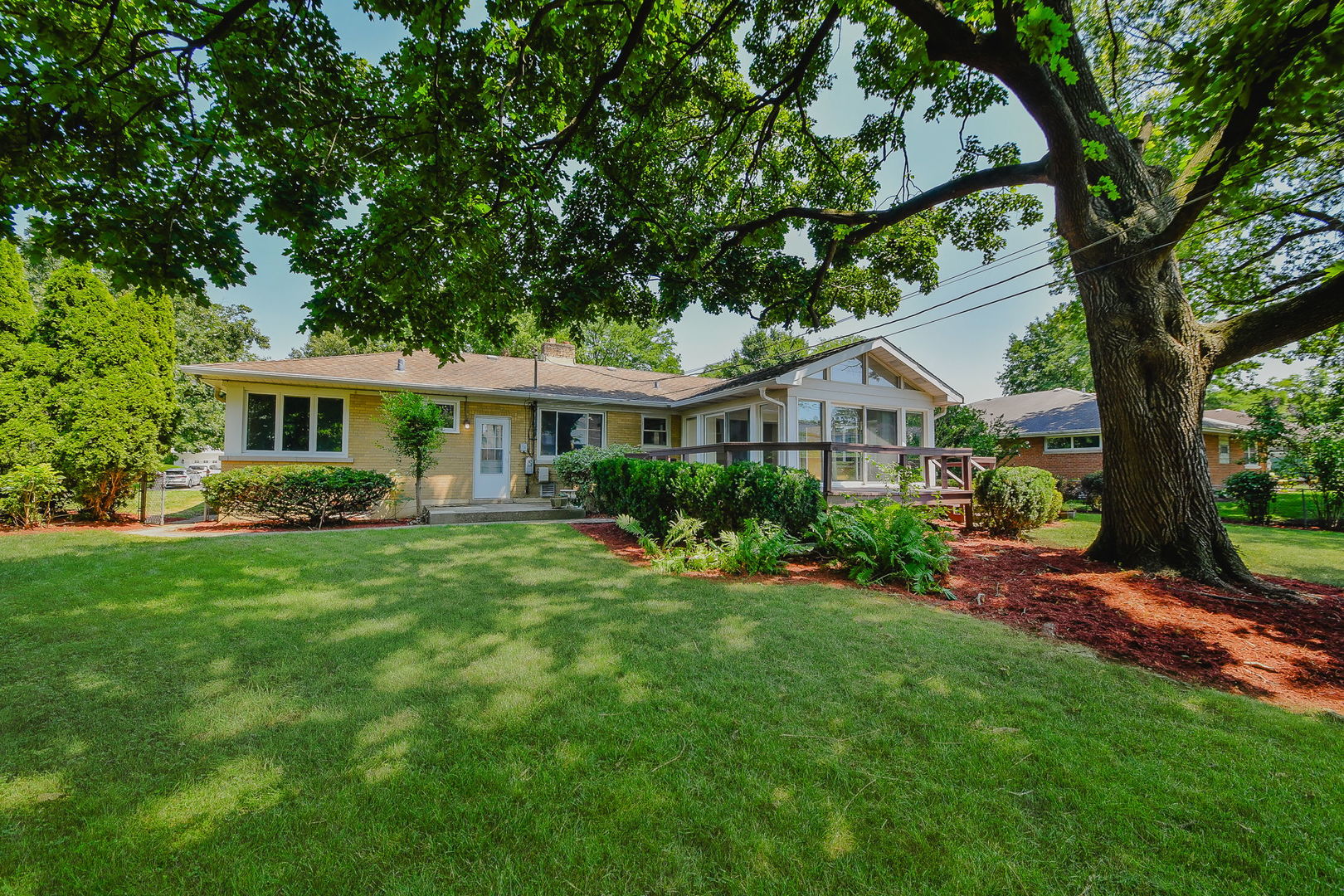 924 S Stone Avenue Property Photo 28