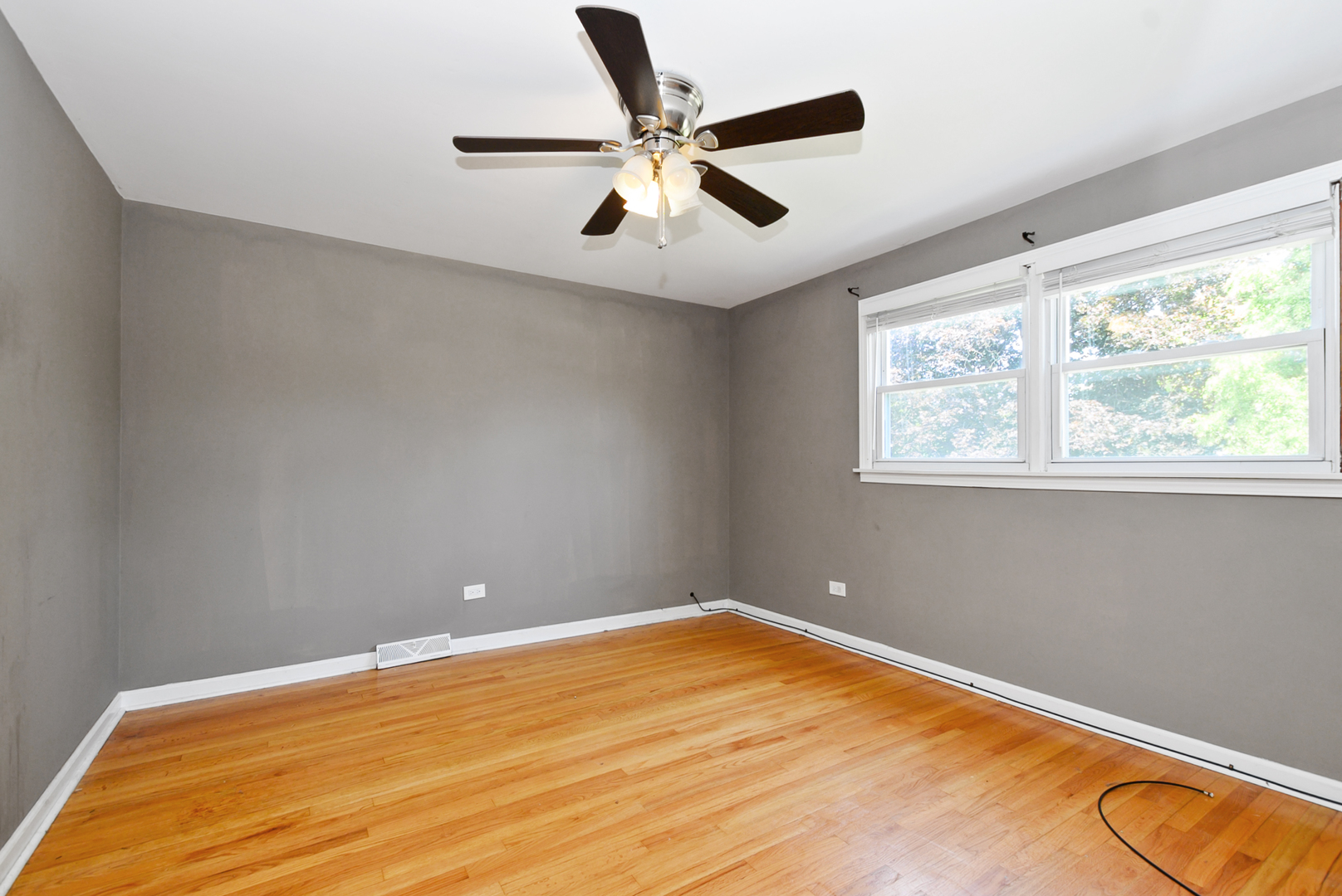 5909 W 99th Street Property Photo 13