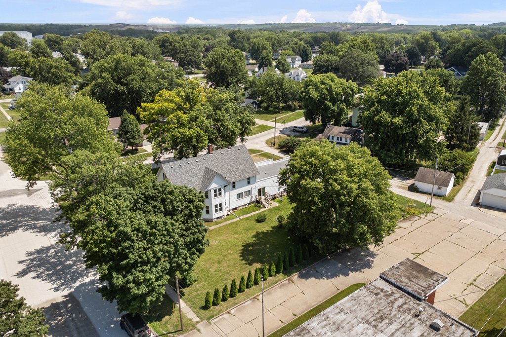 109 E Main Street Property Photo 51