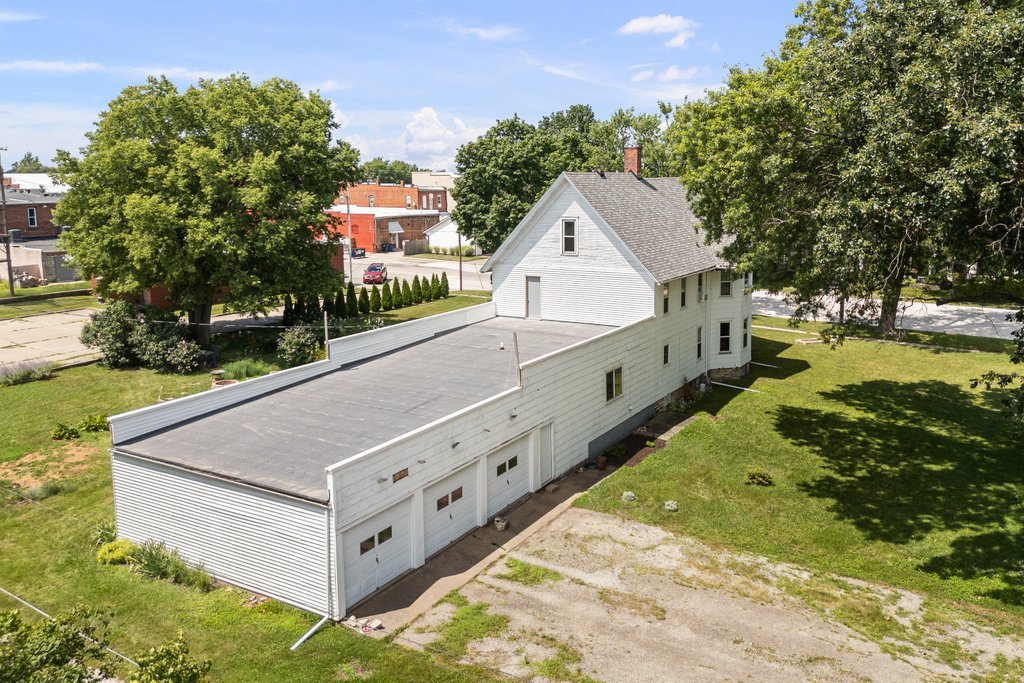 109 E Main Street Property Photo 53