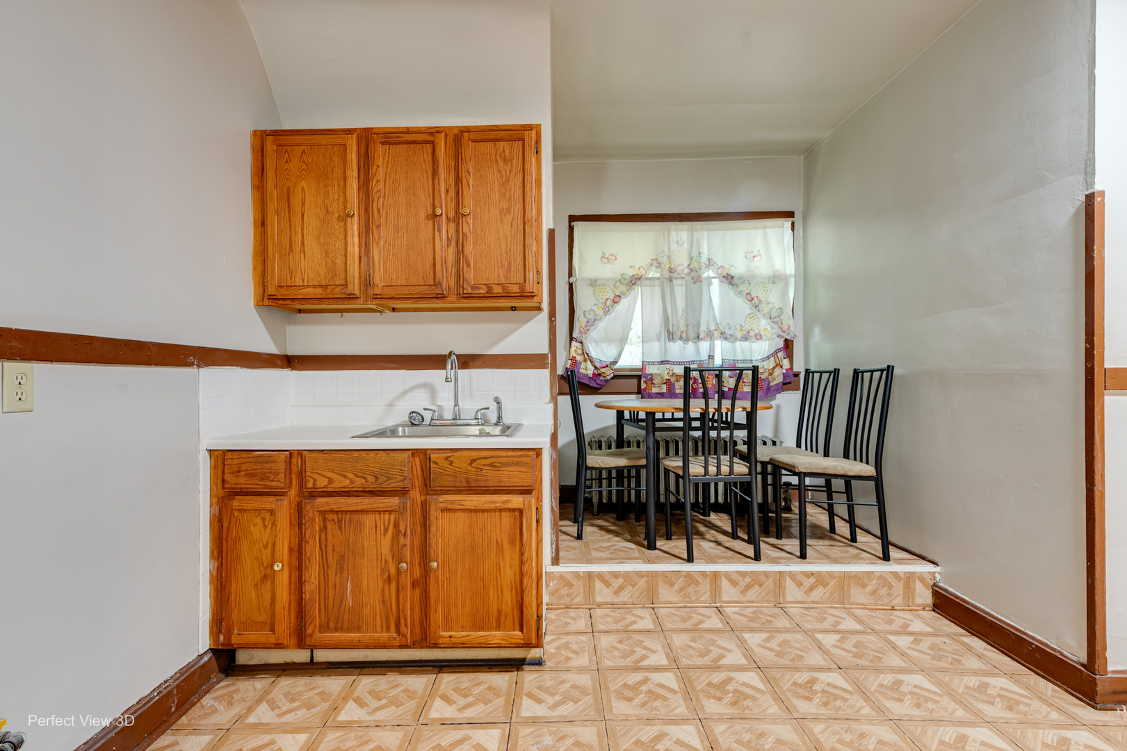 1257 N Rockwell Street Property Photo 14
